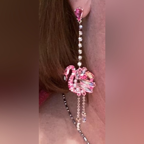Betsey Johnson NWT  Pink Rhinestone Flamingo Drop Earrings (J013) - Picture 2 of 6